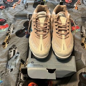 Womens Nike Vapormax 360 size 8